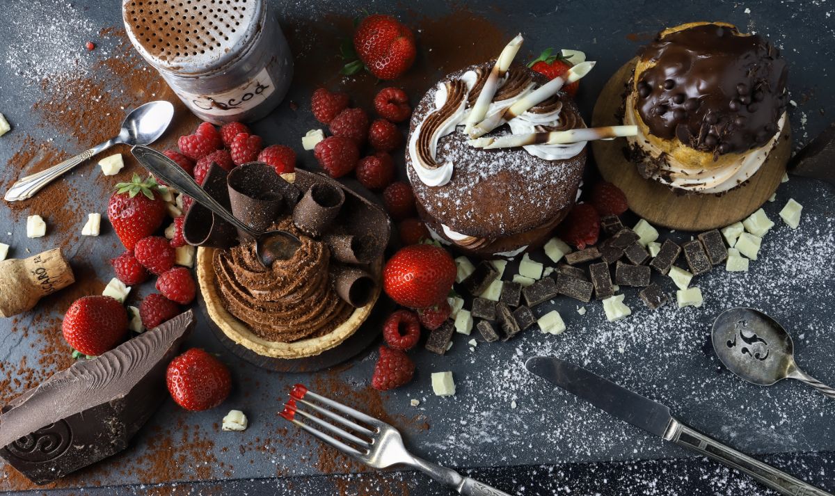 The perfect end of the week treat😋🤤
.
Skip the aisles and shop Online: holidaymarkets.com.
.
Photo by HMC
.
#HolidayMarketCanton #HolidayMarket #Fresh #FreshEats #Artisan #CraftFood #SummerFeels #SummerAesthetic