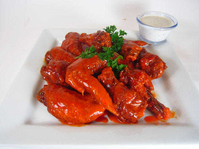 AnfGyros's tweet photo. Let us make your day with our mouth-watering wings🤤👌
.
🚗Delivery Available #DoorDash #GrubHub #UberEats
.    
.
#AnfGyros #Gyro #FLEats #ANF #FloridaEats #FloridaFoodie #OcalaFlorida #Ocala #OrlandoFoodie https://t.co/RLuQloBCpe