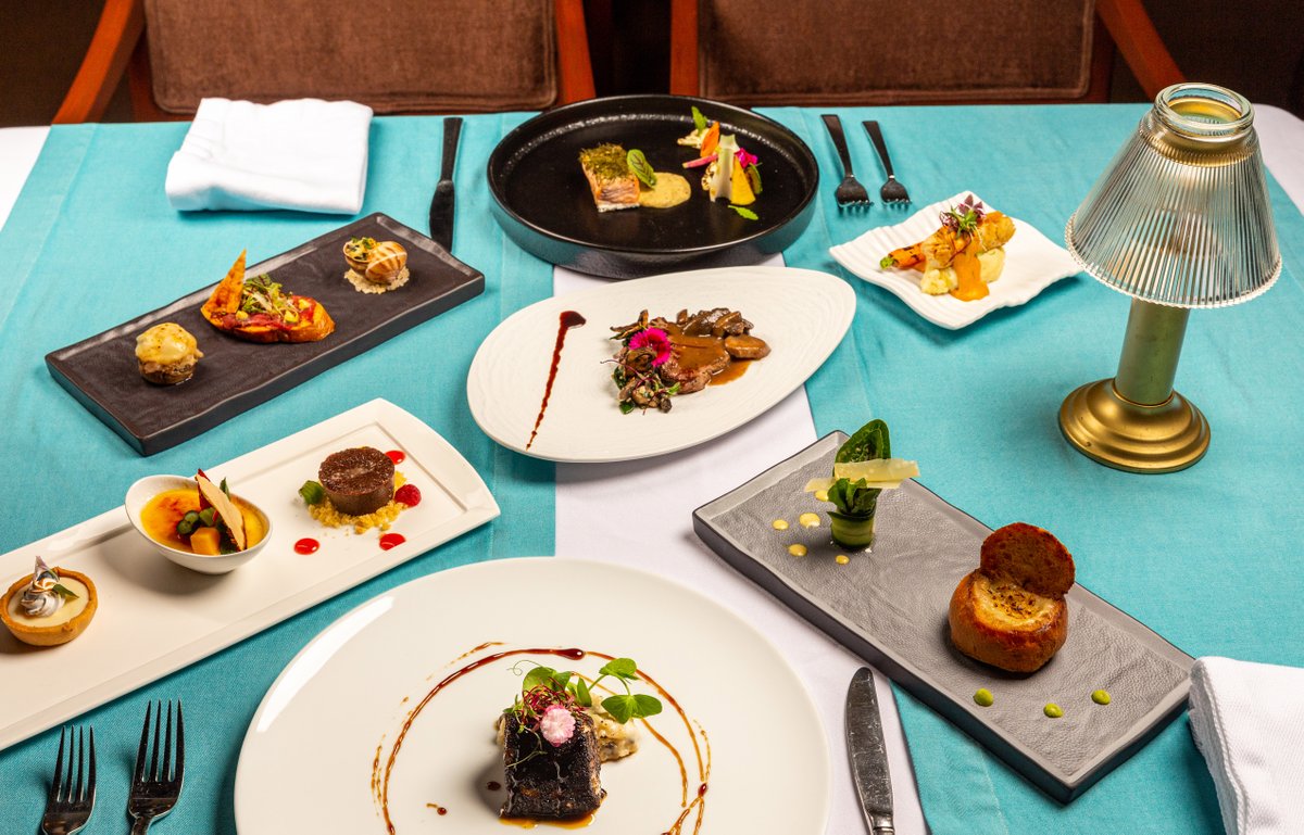 #ElConquistador is going all out on its 37th anniversary!

Delight in a special seven-course menu with a selection of long-time favorite dishes. 🍖🥙

Send us your photos of memories dining at El Conquistador to onlinecommunity@royalresorts.
.
.
#RoyalResorts #TheRoyalIslander