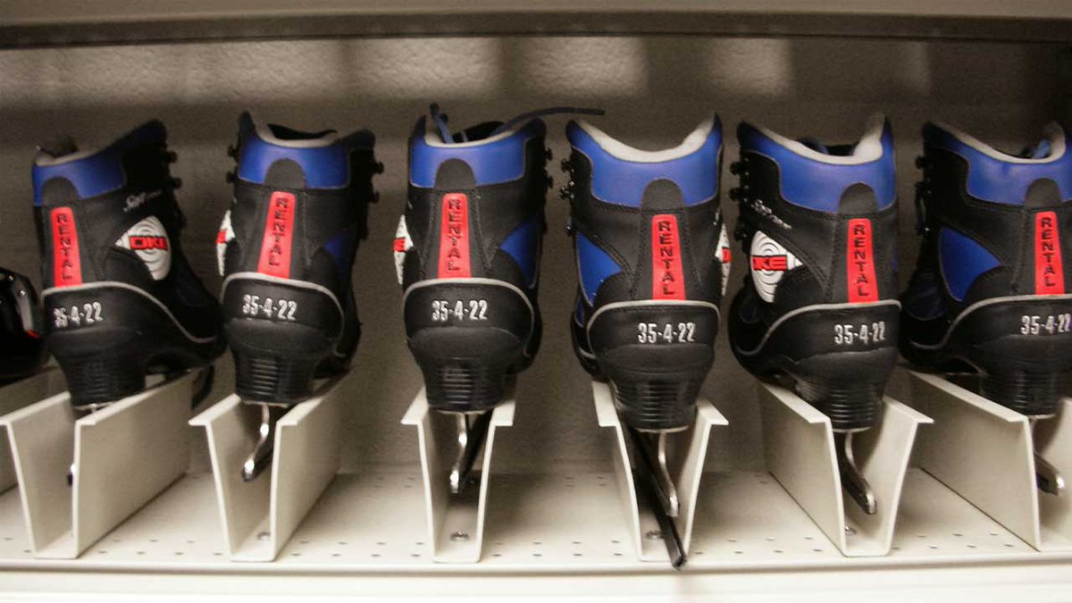 Becker_Arena's tweet photo. Ice Skate Racks provide high visibility for rentals. A great way to make it easy for new skaters to come see what you have, and try it out for the first time.
#stayorganized #visibilitymatters #staysharp #rackitup #beckerarena
https://t.co/5GTkdUVXA0 https://t.co/BEB3cpmo03