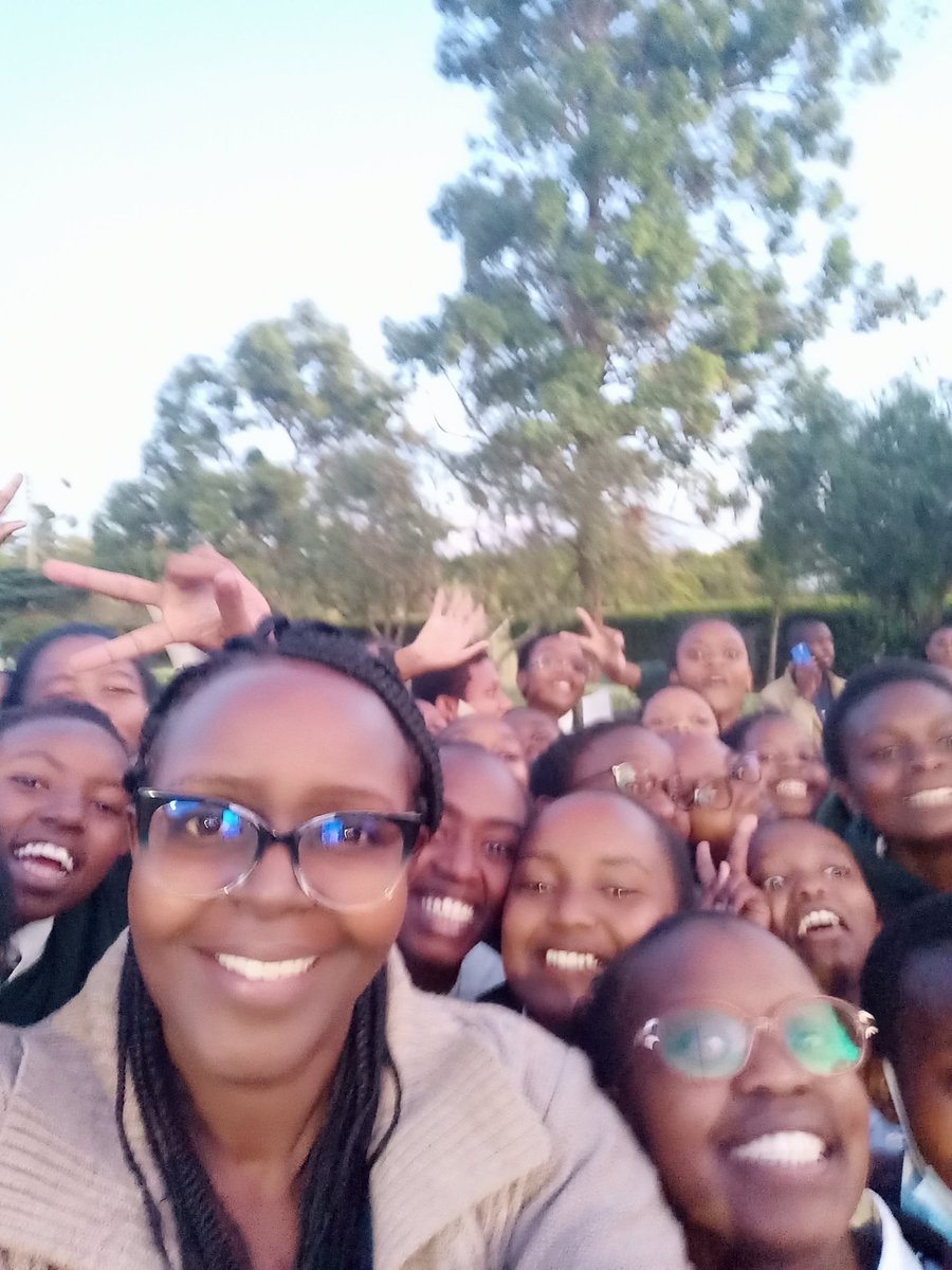 Day 1 of our Narok 'STEM' Mentorship went very well at Ole Tipis Girls' High School.... Absolutely fantastic time with fellow researchers <a href="/estherkanduma/">Esther Kanduma</a> @Felistusnzuve@CathetineTaracha@SusanKibico <a href="/TabbyKaranjaLum/">Tabby Karanja-Lumumba</a>  <a href="/IntVetVaccNet/">IVVN</a> 
#InspiringYoungScientists
#STEMforKenya