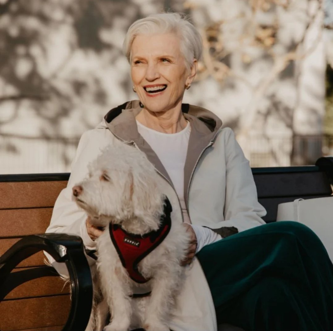 Roke_HU's tweet photo. @mayemusk Dear lady, thank you for giving me such a nice gift. I also have a gift to give you. The key to the world of Web3.0, the most distinguished NFT of STEPD, can make you and your dog play more intimately and happily in life.
@mayemusk @StepOfDoge https://t.co/3R3hiHUiPr