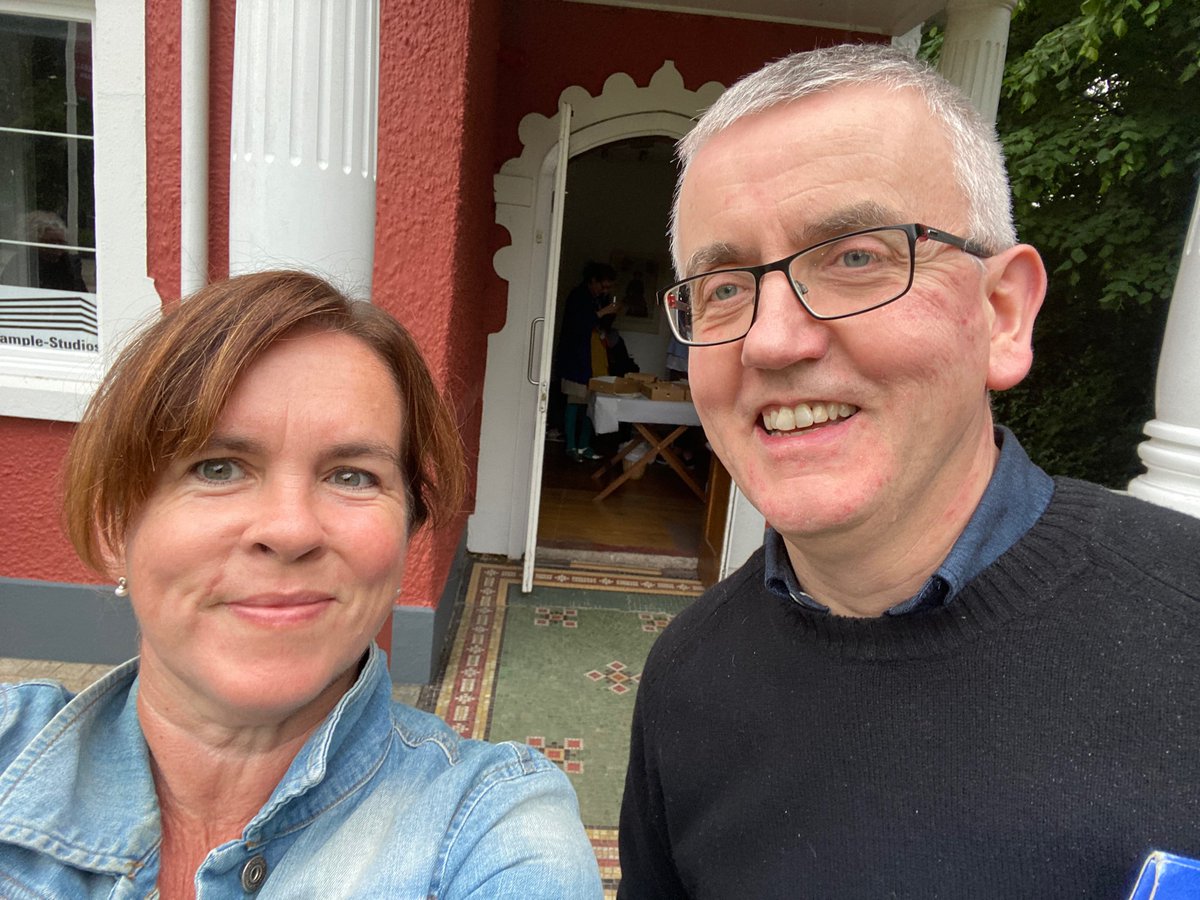 omurphy16's tweet image. Wonderful to visit Conor McGarrigle’s curation in The Lord Mayor’s Pavilion - ‘Digital Art in Ireland’ and meet @dariuswirl part of #DigiArt22 @UCC @SampleStudios @UCC_DH w thanks to @artscouncil_ie great to chat IRL