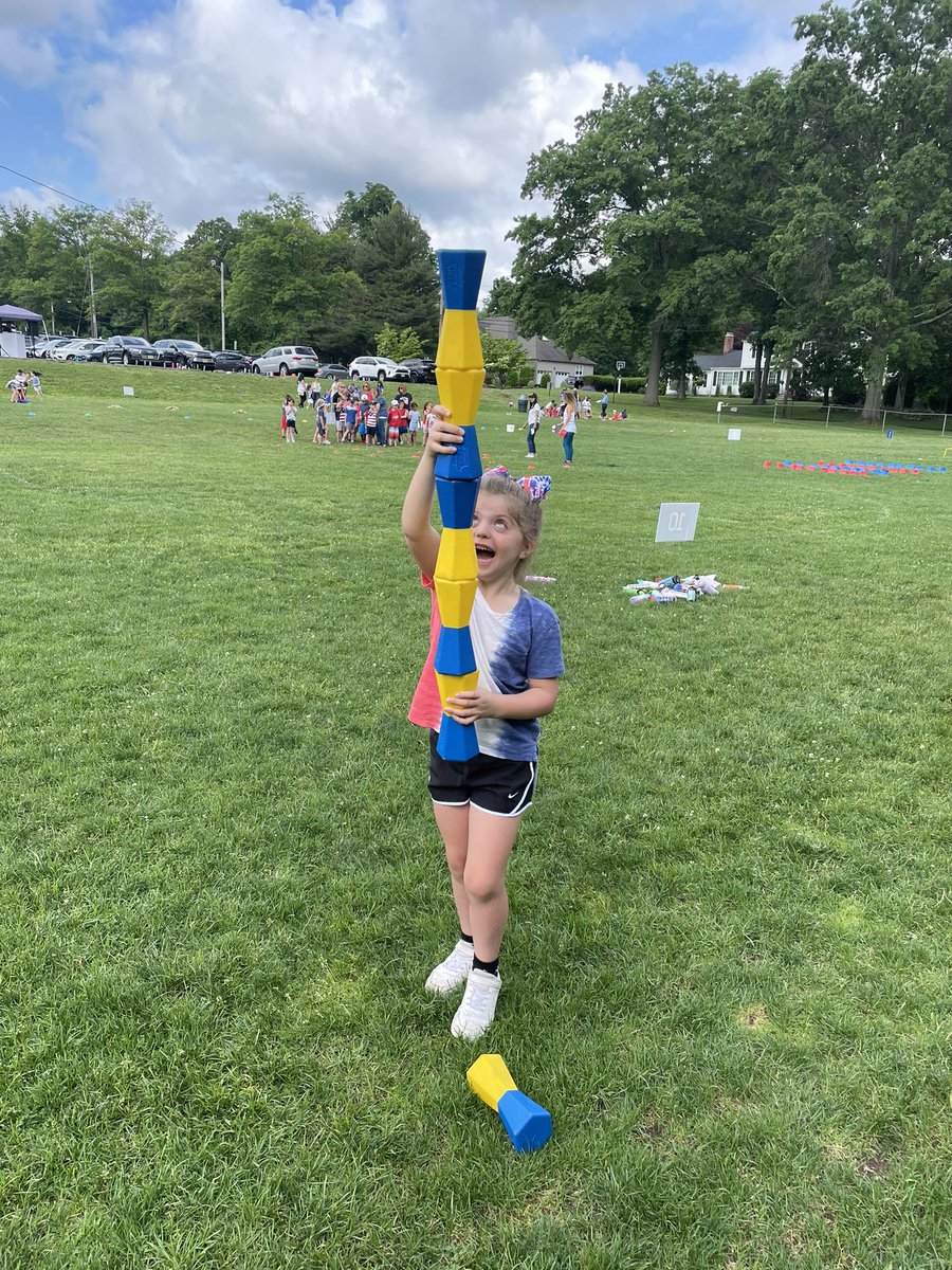 ECalamito's tweet photo. Happy friends on Field Day 😎 @WPSSicomac @wyckoffschools https://t.co/XurjPlimXK