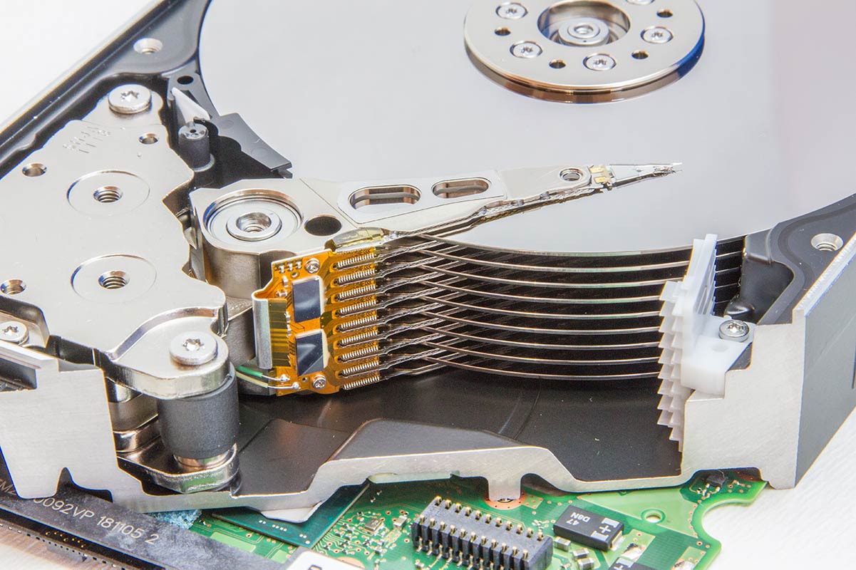 ryan-smith-on-twitter-rt-anandtech-all-3-hard-drive-manufacturers