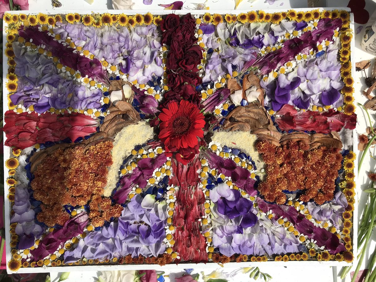 ArnottRosie's tweet image. Keeping the tradition of #derbyshire #welldressing alive! Created with family and friends and blessed at the Roman well in #chestergreen 😊