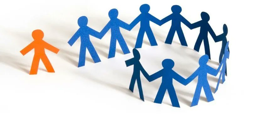 Onboarding is such a hot topic right now. How do you get your employee in and welcome and happy and productive? Here are some onboarding tips. And don’t forget some well-timed company swag. Maybe even before they arrive for day one! buff.ly/3Ko3DtJ