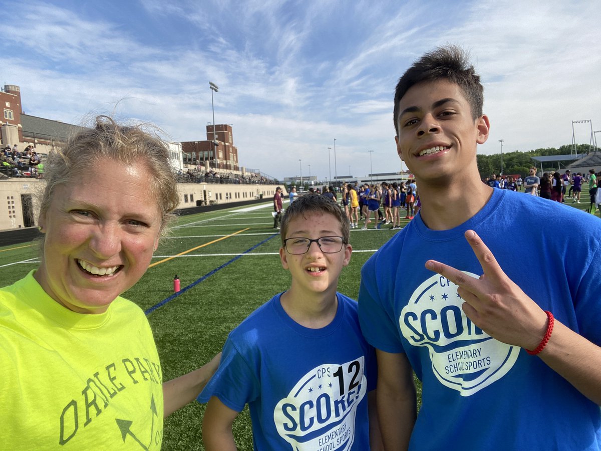 Tomas placed second at the Lane Tech Super Regional. Robert placed 7th in the 800 meter with a time of 2:35.
Panther Pride!