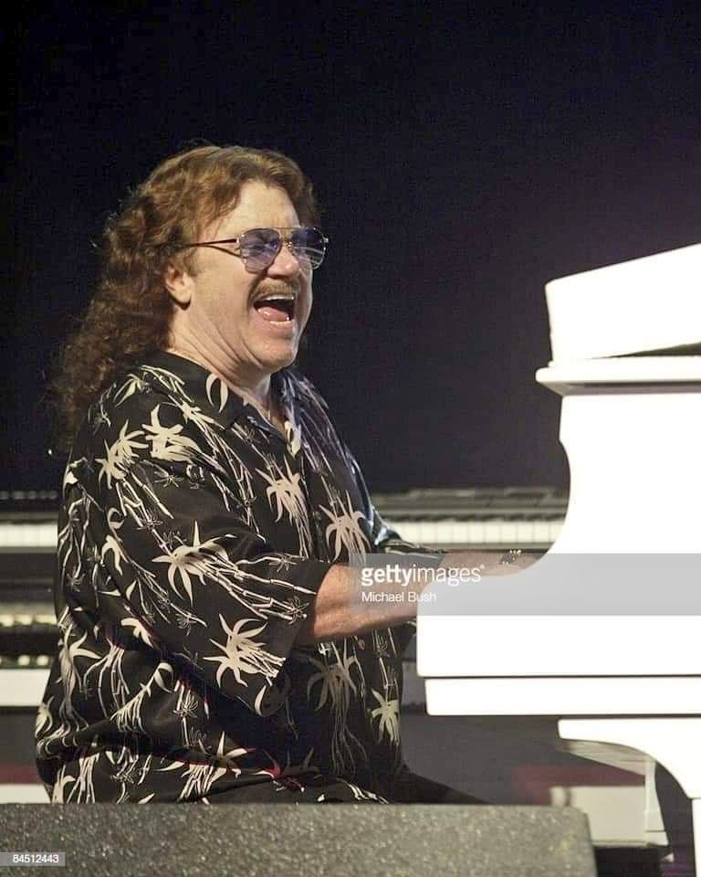 Happy  heavenly birthday  BILLY POWELL (1952 2009). 
 LYNYRD SKYNYRD 