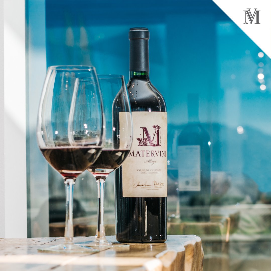 Matervini's tweet image. Celebramos el #DiadelSommelier 
Gracias por difundir el vino con profesionalismo y pasión. Son un eslabón fundamental de este mundo que tanto amamos ¡Feliz día para todos los sommeliers!🍷
#Matervini #Malbec #sommelier #somm #sommelierday #vino #wine #winetasting #winelovers