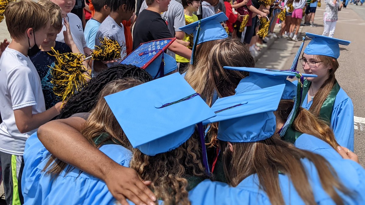 Oak Knoll Middle School tweet media