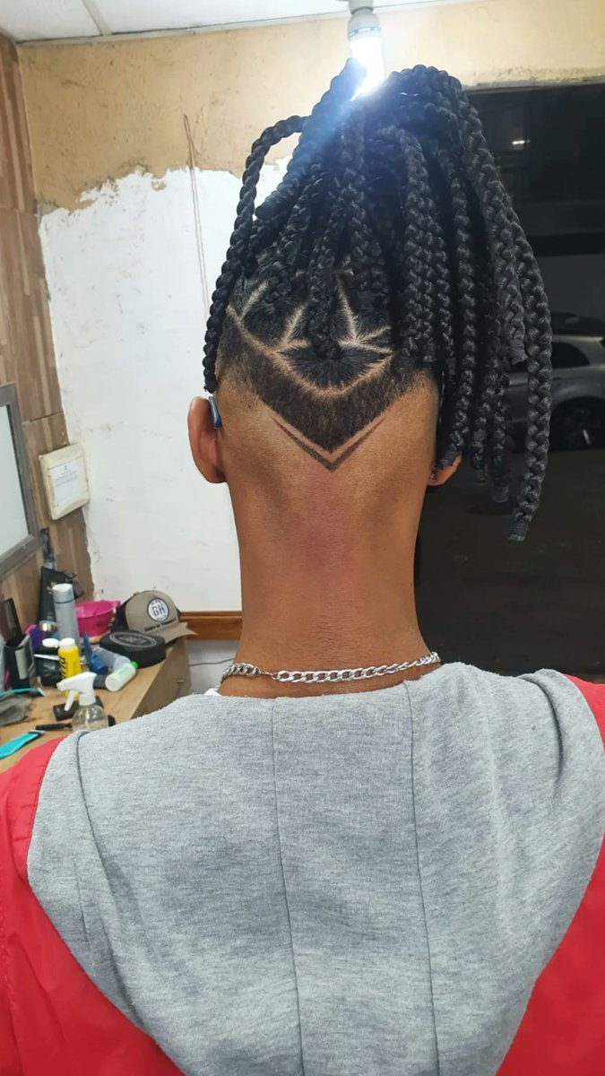 DaniblackReis's tweet photo. A finalização ...
Foda...
#chanelbraids #barbearia #Barber https://t.co/npY3oQIbvt