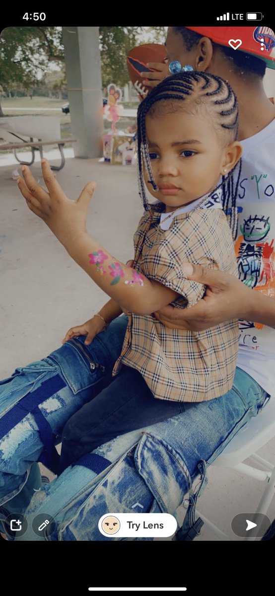 _NiggaWhatMoney's tweet photo. Happy 3rd birthday to my 1st true love (little Gemini 😭) you make me better everyday &amp; go hard as possible to make sure you have everything possible! Your uncle looking down smiling so hard! We chocolate wasted all month!! Love you 💙💙🥳🎂🎊🎉 #PRINCESSALANA https://t.co/UR6jPFP8Vd