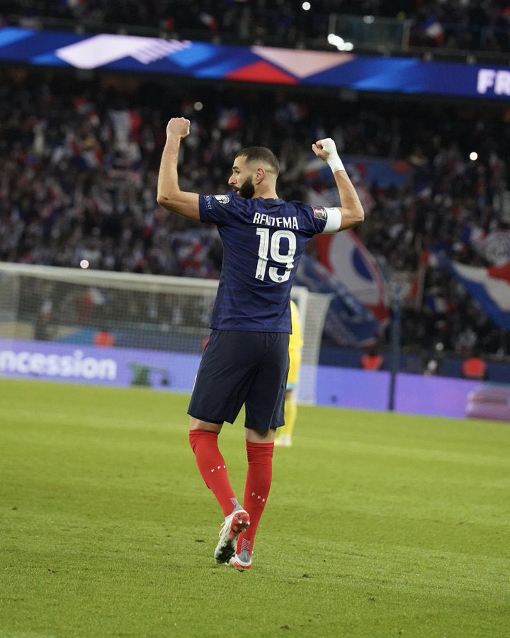 Da 🔄 si Karim Benzema se merece ganar el balón de oro este año.

A ver cuántos somos 👀