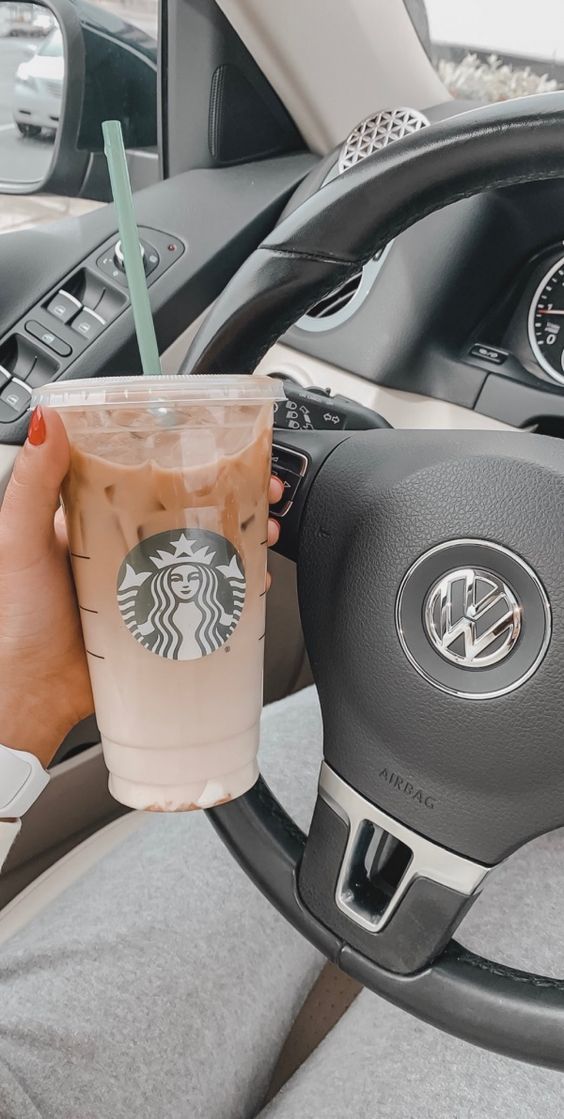 laya_tun's tweet photo. Coffee is a friend to me ☕ https://t.co/GDM1xOzURx