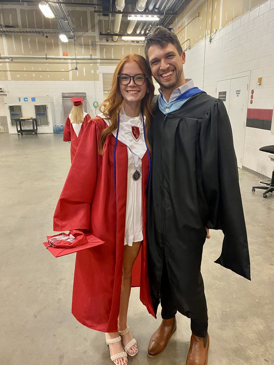 LaFaverScience's tweet photo. The Class of 2022, as you were freshman, I too was a freshman, a first year teacher ready for whatever comes next! Fours years, a global pandemic, &amp; these students have grown to become fine young people! Go out &amp; conquer everything knowing we are here to love you! #scienceteacher https://t.co/jVNB5EYU7j