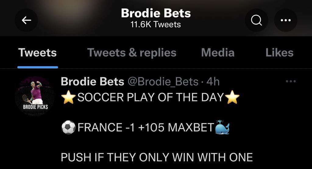 TheRightSideLLC's tweet photo. I’ve now made OVER $200,000 by simply fading @Brodie_Bets in the last 6 weeks. FADE LEGEND⭐️🐳!!! but UR HEATING UP BOSS. Pump that chest &amp; flex your baby bottle twitter muscles🍼🦾😂!!! 

🚨SENDING NEXT MAX🐳 TO EVERYONE WHO

LIKE AND RT

LFG🔥 https://t.co/IzAijOFjY4