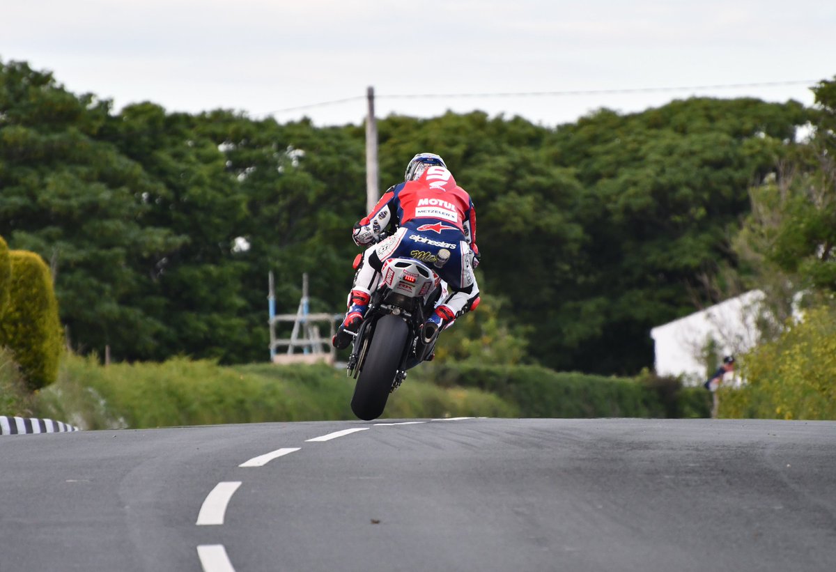 bunglebear2904's tweet photo. @jm130tt &amp; @michaelrutter_ flying in practice tonight https://t.co/Yvymgj7mOY