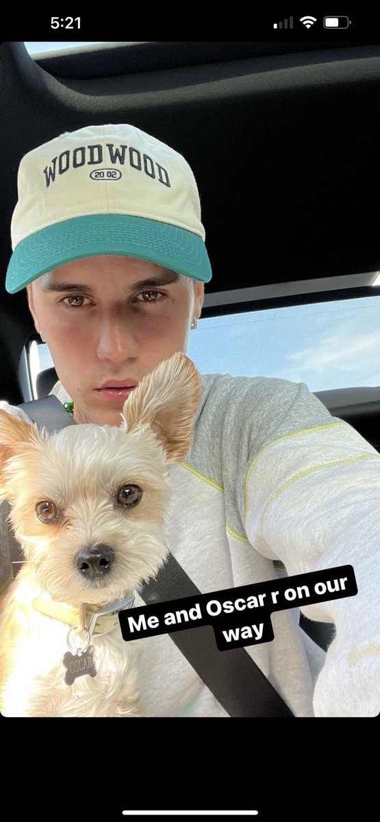JustinDrewJBfan's tweet photo. Ya know how people say people look like their animals? I see it in this picture 😂 https://t.co/kHCxc4oQdM