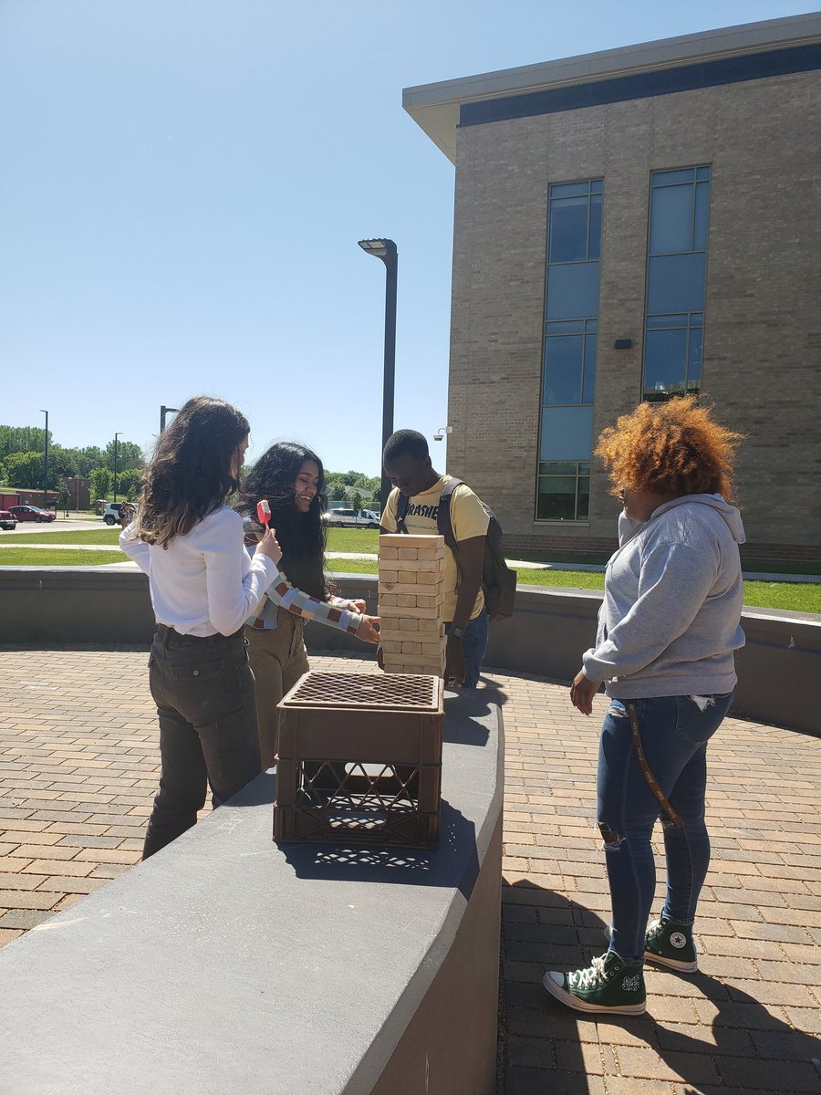 Shakoscitech tweet media