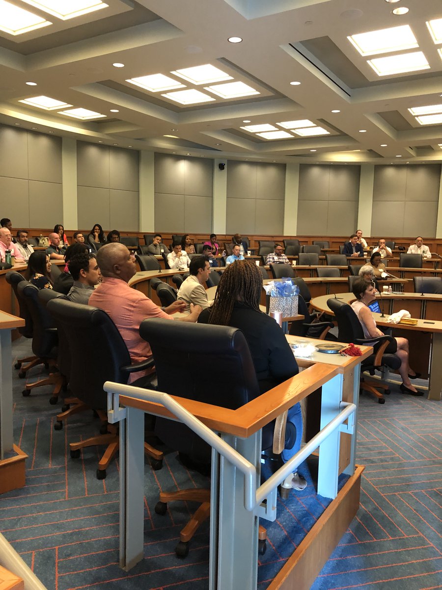 LeadershipHoust's tweet photo. #LeadershipHouston Class XL visited the @DallasFed-Houston Branch this morning for their re-scheduled Houston's Economic Engine Day! Thank you to our sponsor, Page, our alumni planning committee, and our speakers, including @JesseBThompson, Senior Business Economist! #LH40 https://t.co/eGZCBDQRgl