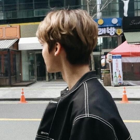 open.spotify.com/track/75FEaRjZ…