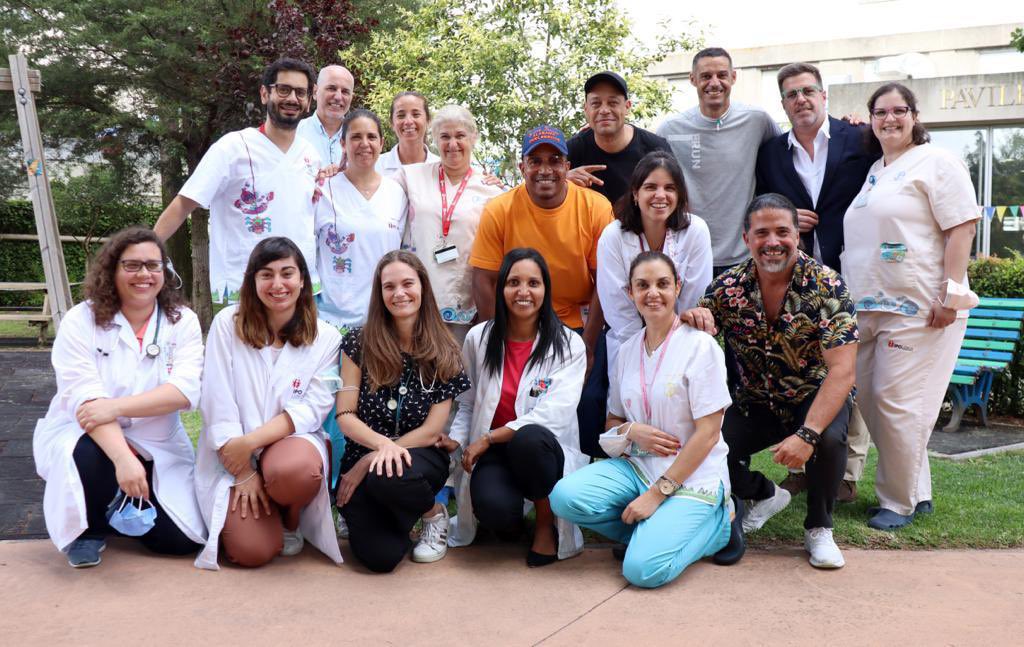 carlaonabatalha's tweet photo. No passado dia 1 de junho, #DiaDaCriança, visitámos o IPOLisboa numa ação também ligada ao Joga Pelas Crianças. Um abraço com toda a força do mundo para a equipa e todos os utentes do #IPOLisboa! ❤️✊🏽 @Mad7er7 https://t.co/SKfvQdwBxY