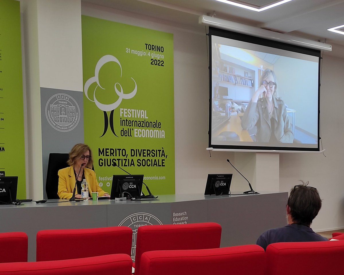 Marianne Bertrand espone la sua visione sulle differenze di genere. Quali forze economiche e psicologiche possono costituire delle barriere alla presenza delle donne nel mondo degli affari? E quali risposte offrono le aziende e i governi?
Introduce <a href="/alecasarico/">Alessandra Casarico</a>.
#FIE22