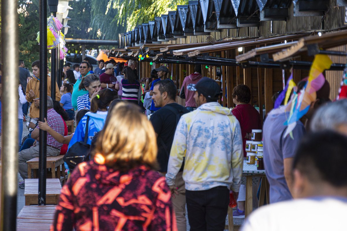 andreemuller's tweet photo. #28DeJulio |  📌 La FERIA de PRODUCTORES y ARTESANOS se realizará el DOMINGO 12 DE JUNIO.
La fecha fue reprogramada, se informó hace minutos en la página oficial de Facebook del municipio. https://t.co/uyQPXYpe4n