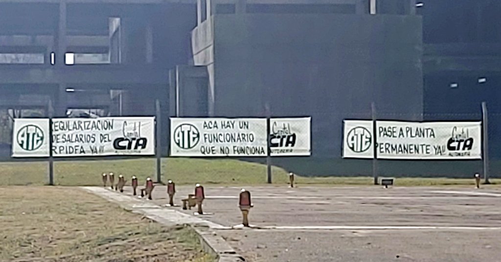 Compañer@s <a href="/alferdez/">Alberto Fernández</a>, <a href="/CFKArgentina/">Cristina Kirchner</a> celebramos los 100 años de <a href="/YPFoficial/">ypfoficial</a>. Lo que no celebramos es lo que sucede dentro de <a href="/CITEDEF/">CITEDEF</a> y su Funcionario que no funciona, ni gestiona.<a href="/ateprensa/">Prensa ATE Nacional</a> <a href="/rodoaguiar/">Rodolfo Aguiar</a> <a href="/ateprensa/">Prensa ATE Nacional</a> <a href="/InfoGremiales/">InfoGremiales</a> <a href="/infogremial/">Infogremial</a> <a href="/MercedesCabezas/">Maria Mercedes Cabezas</a> @GarznAlejandro