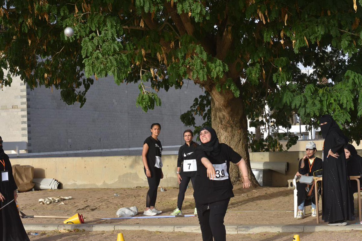 saudiathletics's tweet photo. #نشوة_ذهب 

 انتزعت الذهب 🥇بمسابقة دفع الجلة الرامية نشوة السيد بمسافة 6.55 م بينما جاءت سارة الكسيح بالمركز الثاني 🥈بمسافة 6.14م في حين جاءت زميلتهم عهد البوعينين بالمركز الثالث 🥉 بمسافة 4.74 م 

#ملتقى_المملكة_لألعاب_القوى_للسيدات https://t.co/ANgk0u1vcG