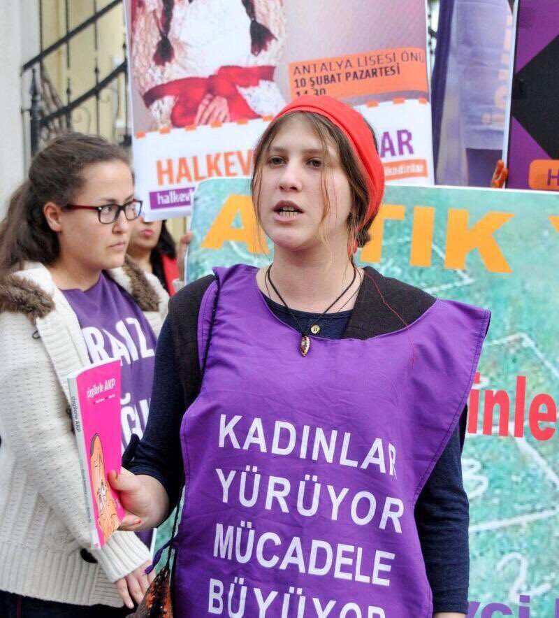 pablittonuz's tweet photo. Kampüs Sihirbazlarının eline fırsat geçerse diyelim https://t.co/iGrjhiwUS2