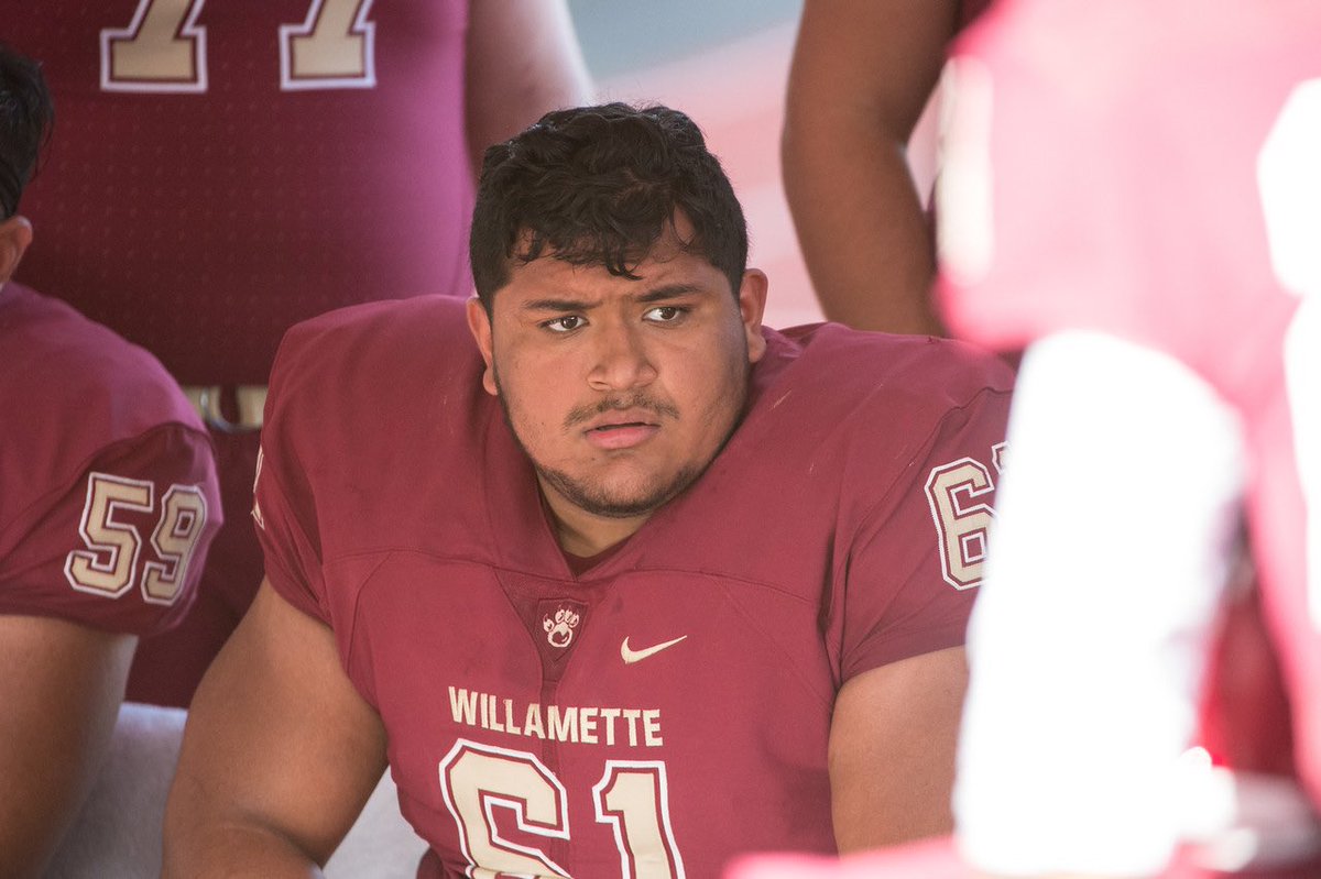 CFB247's tweet photo. Sal Lopez   
Willamette University, Offensive Line 2014-2018 https://t.co/d4Xy4VBnSW