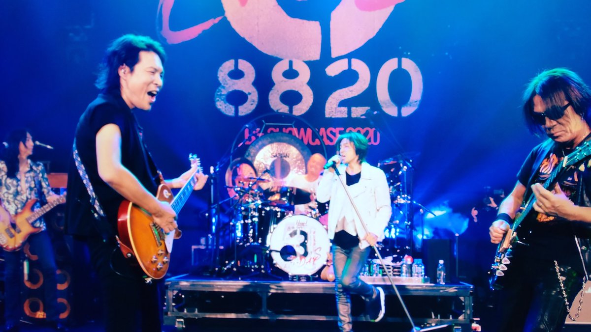 5月あっという間に終わっていた。5月大好きなB’zのMay聞くとB’zの初めて新品で買ったシングルCDだったの思い出す。
5ERASのMayは今までのどんなライブ映像の中でもダントツ。週末夜中1人で見ながら泣いてる🥲
松本さんと大賀さんのギターハモリ見ながらこんな楽しそうに弾いてこっちが幸せ感じる。