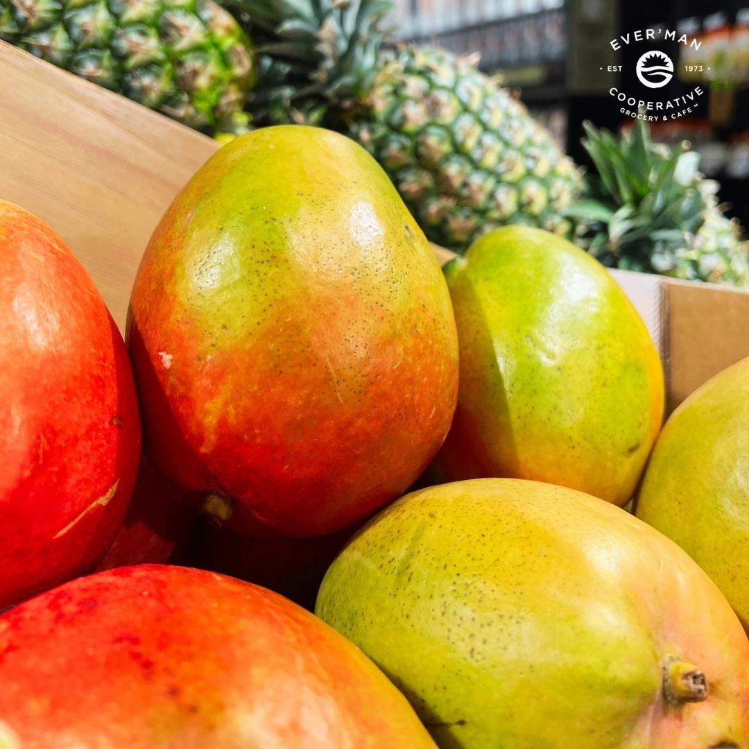 evermancoop's tweet photo. Tropical weather needs tropical fruit! Ever’man has fresh mangoes and other amazing produce to make your summer perfect🥭💚 https://t.co/gh7gMyVCm4