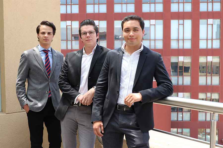 AgenciaAlce's tweet photo. Santiago Yarahúan, Omar Reyes y Eduardo Reyes, estudiantes de Derecho en @TecdeMonterrey obtuvieron el 3er. lugar en el concurso simulado de Derecho Espacial organizado por el Instituto Internacional de Derecho Espacial en Punta Cana. ¡Felicitaciones! 👏🏻

https://t.co/UmCwf012og https://t.co/aE3HNDubD1
