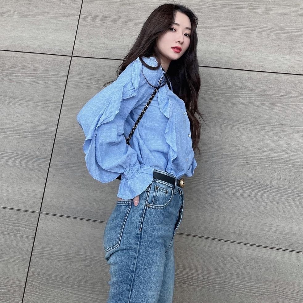 serving girlfriend material