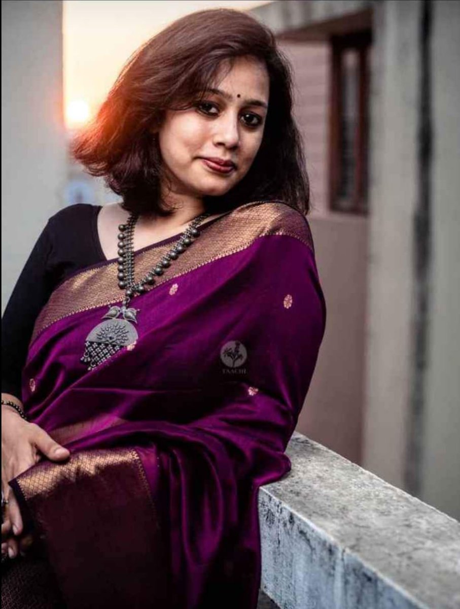 TechnicalTha's tweet image. माहेश्वरी साड़ी वाट्सएप ऑर्डर 90098.86952 डीएम कीमत के लिए *महेश्वरी हाथ से बुटी साड़ी * आकार • लंबाई x चौड़ाई: 6.3 मीटर x 46 इंच • ब्लाउज पीस: संलग्न: 80 सेमी * सामग्री * • 50% रेशम - ताना ||  50% कॉटन -