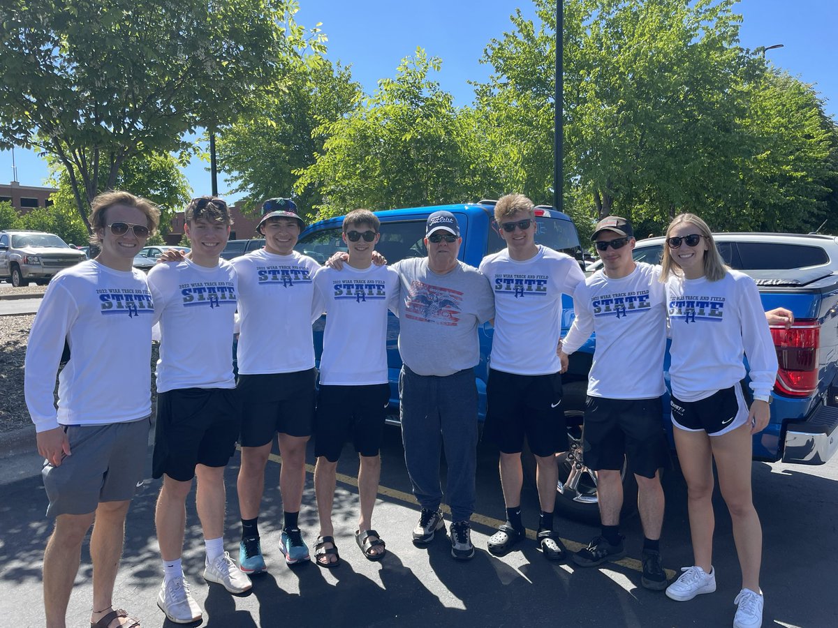 Hilbert Track & Field tweet media