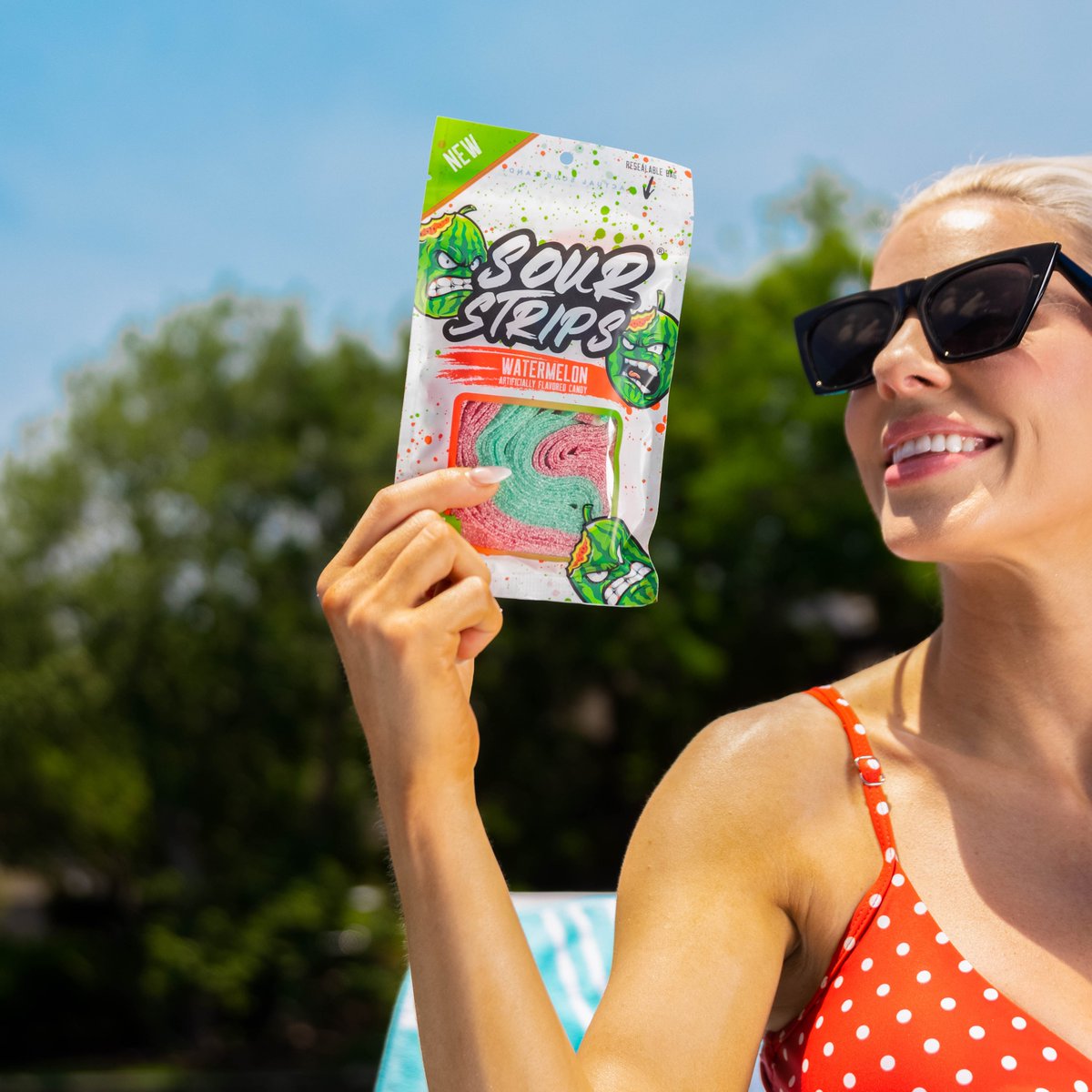 sourstripscandy's tweet photo. GIVEAWAY; Still on the fence about trying out our Watermelon Sour Strips?? (Although we can assure you they are 🔥) Let's give some away to TWO lucky people!

How To Enter ⤵️
🍉 Retweet
🍉 Follow us
🍉 Comment down below 

GOOD LUCK EVERYONE!! 

https://t.co/iNQcRLy9jE https://t.co/J7bOunFWkX