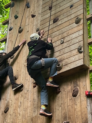 Great times were add on the YLCC Field Trip! #RockWallClimb #studentlife <a href="/SimcoeShoresSS/">Simcoe Shores SS</a>