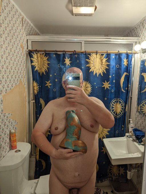 New friend just arrived and is certainly going to spread me out. https://t.co/v2Wzc8a30Y<a href="/tag/aliendildos"class="tags"><span>#aliendildos</span></a><a href="/tag/surveyofthecosmos"class="tags"><span>#surveyofthecosmos</span></a><a href="/tag/aliengods"class="tags"><span>#aliengods</span></a>