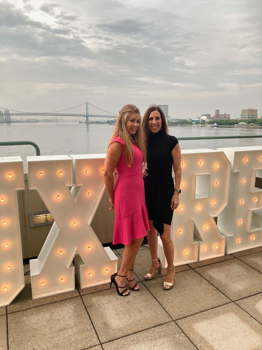 DocksideCondo's tweet photo. Our team had a blast hosting the @phillystylezine event at Dockside last night! It was so fun to share the newly redesigned space, enjoy great food & drinks, and meet Philly real estate industry leaders! #docksidecondos #phillystylemag @GacekDesignGrp https://t.co/xa9RwdemkH