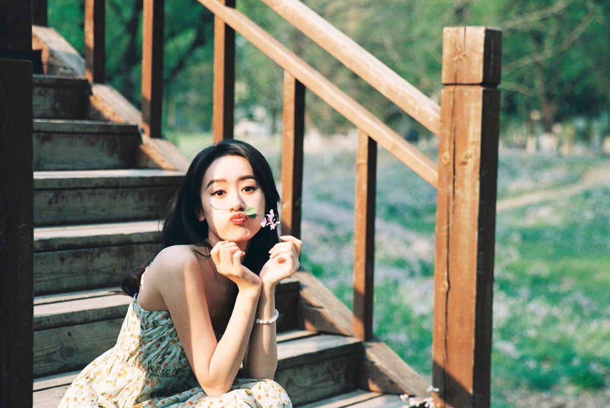 CdramaL's tweet photo. 「📸 | LINDAAA! O estúdio de #YuanBingyan compartilha novas fotos para o Dragon Boat Festival ❤️ https://t.co/OnBpol9tHp