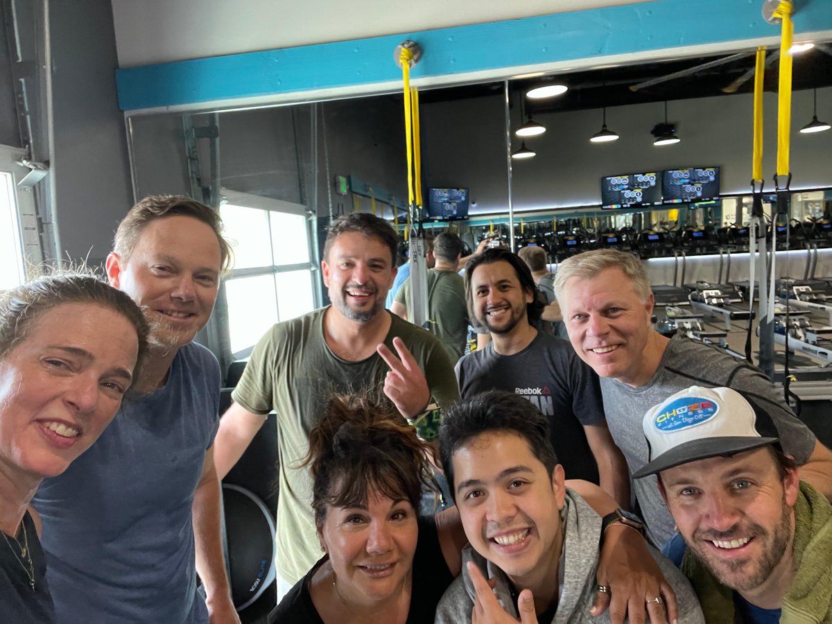 CAFitAlliance's tweet photo. Great CFA team training workout at #ChuzeFitness Chula Vista! Thanks for hosting us! #orangetheory #fitnesssf #joyayoga #fitness19 #fitness #gym #training #exerciseisessential #sandiego #california #chulavista https://t.co/m3wHqk8kJE