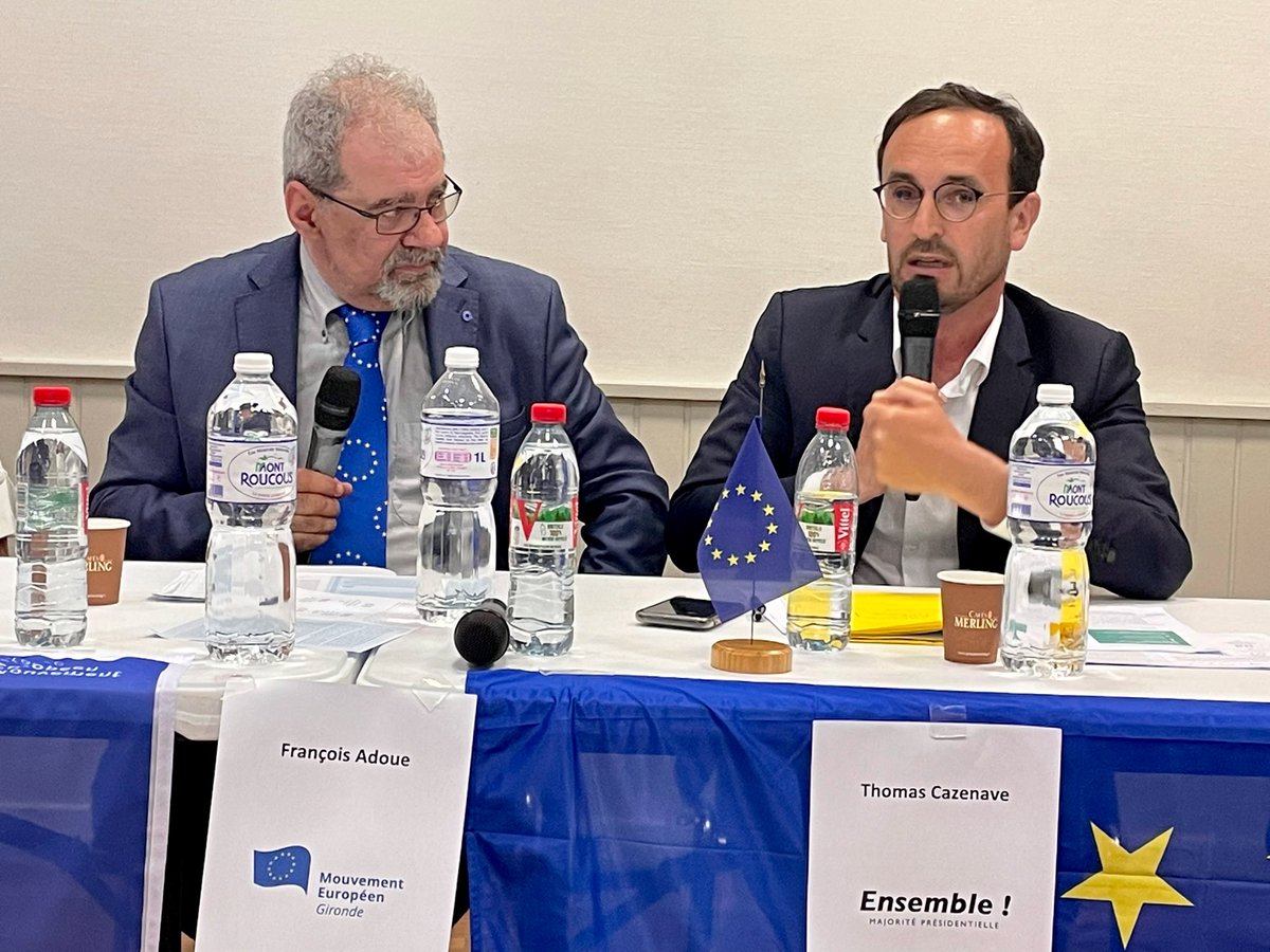 T_Cazenave's tweet photo. 🇪🇺Débat des candidats de la #circo3301 sur l’#Europe @fadoue 

« Cette élection nationale a un enjeu européen. Demain si la majorité à l’Assemblée est entre les mains de #NUPES ou de #RN, ce sera la grande bifurcation pour la France et pour l’#Europe. »

#legislatives2022 https://t.co/Trss7k9h1x