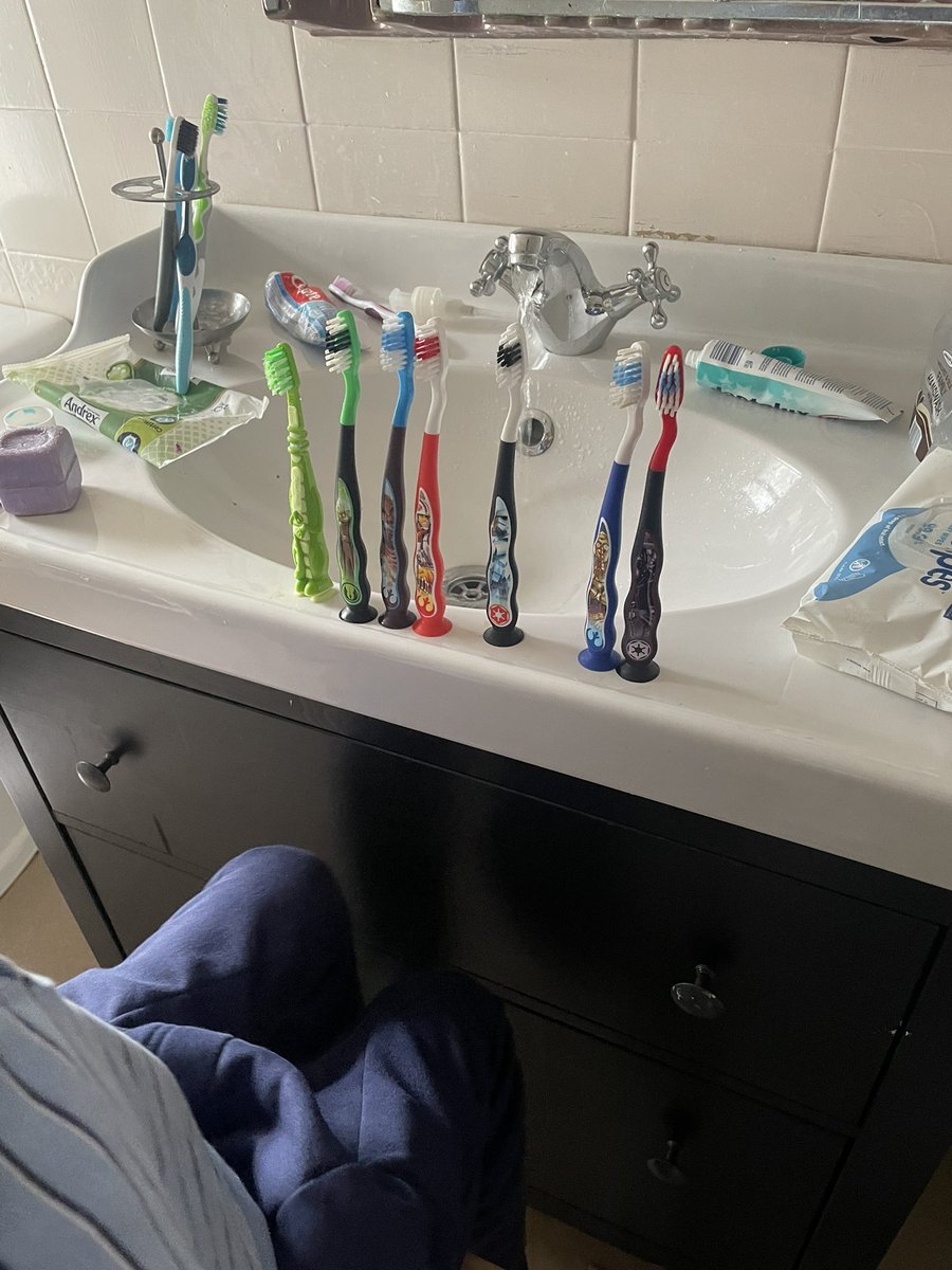 Ernest Cantillon tweet media