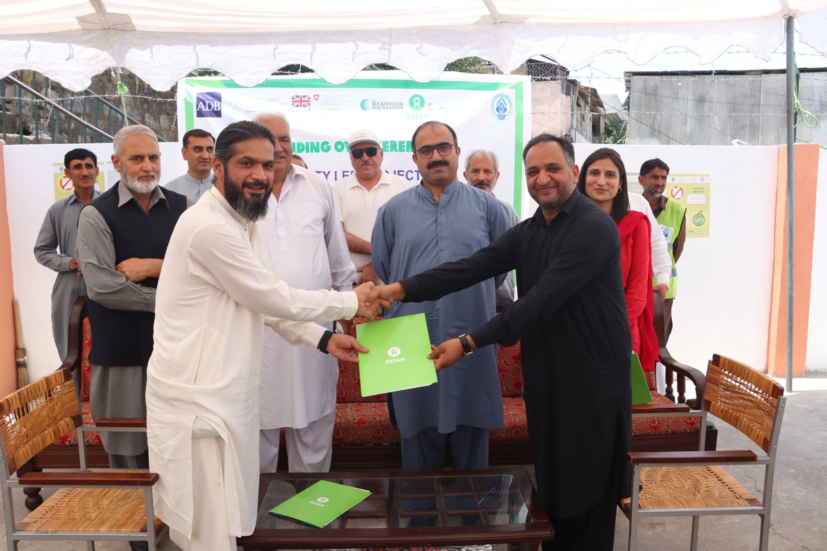 OxfaminPakistan's tweet photo. Oxfam in Pakistan organized a handing-over ceremony with Water and Sanitation Services Company (#WSSCA) for the “rehabilitation of water supply network” in #Abbottabad of the #UCCRTF funded and #ADB administered Building Urban Resilient Communities (#BRUC) Project. https://t.co/0rPgNvLVmX