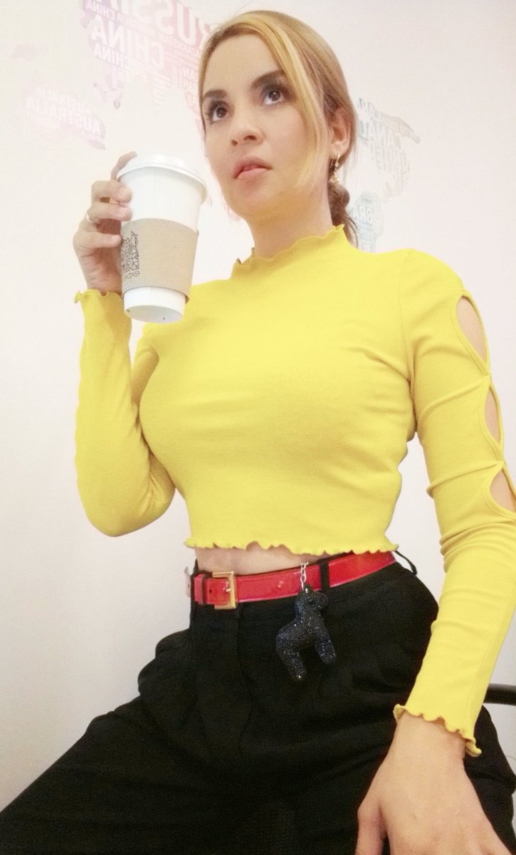 Ayerimgg's tweet photo. Tomando cafecito ☕ https://t.co/5imSfAcJVB