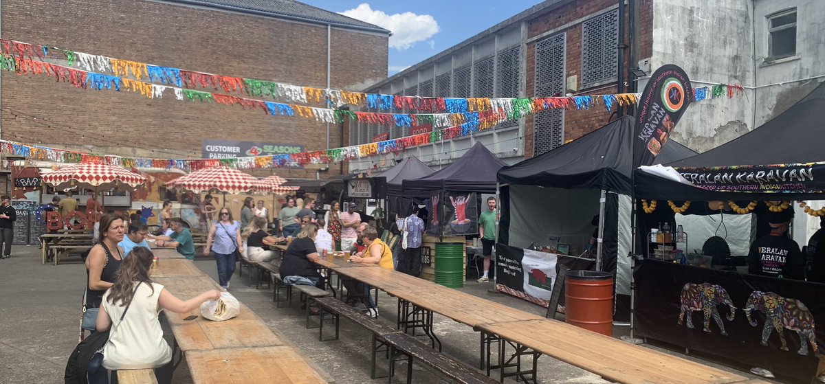 Lovely to see <a href="/kapow_ribs/">Kapow Ribs</a> , <a href="/baoselecta/">Bao Selecta</a> <a href="/ringosdirtydin1/">ringosdirtydiner</a> and all the other great food trucks at <a href="/streetfoodCDF/">Street Food Circus</a> at Roath Yard. Lovely weather and of course, superb food.